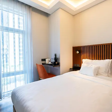 Discovery Hotell 3*