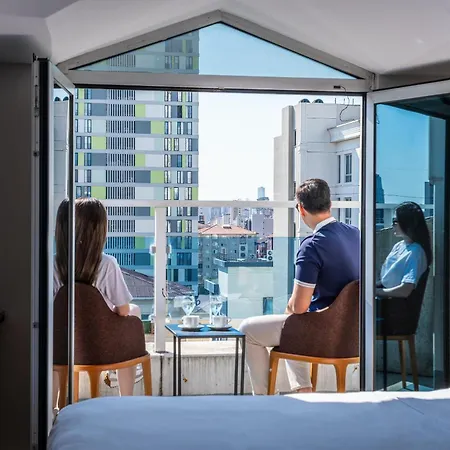 Hotel Discovery 3*