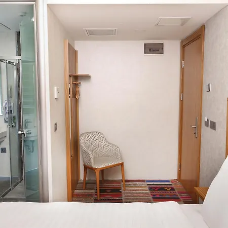 Otel Discovery