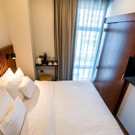 Hotel Discovery