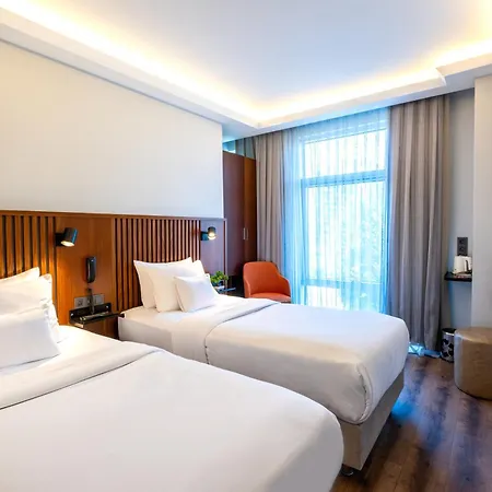 Discovery Hotel 3*