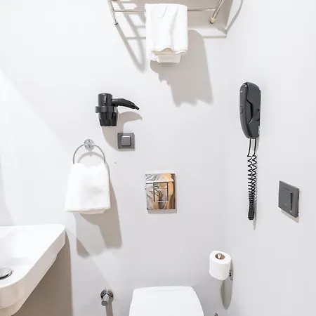 Discovery Hotel