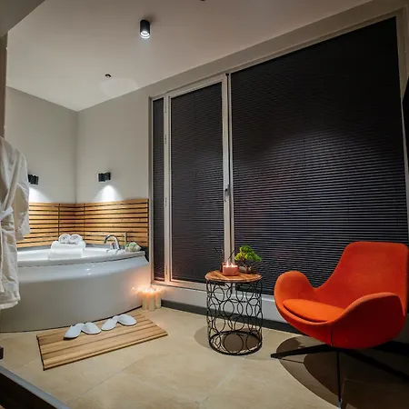 Hotel Discovery 3*