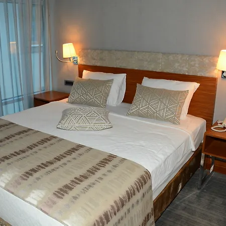 Discovery 3* Istambul