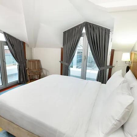 Hotel Discovery